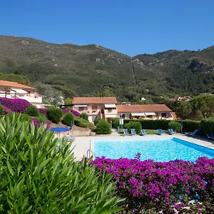locazione-turistica-cala-rossa1.it-tuscanyhotel.com/